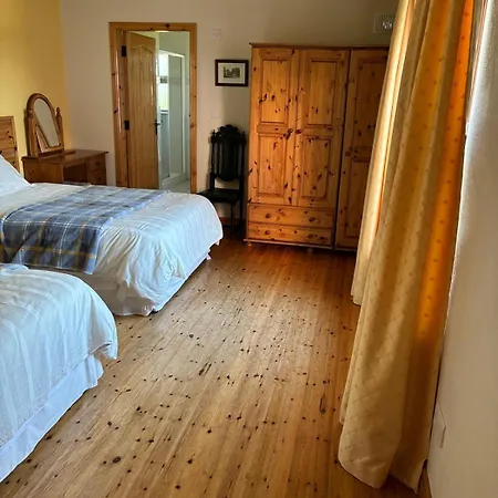 Bed & Breakfast Behan's 3*